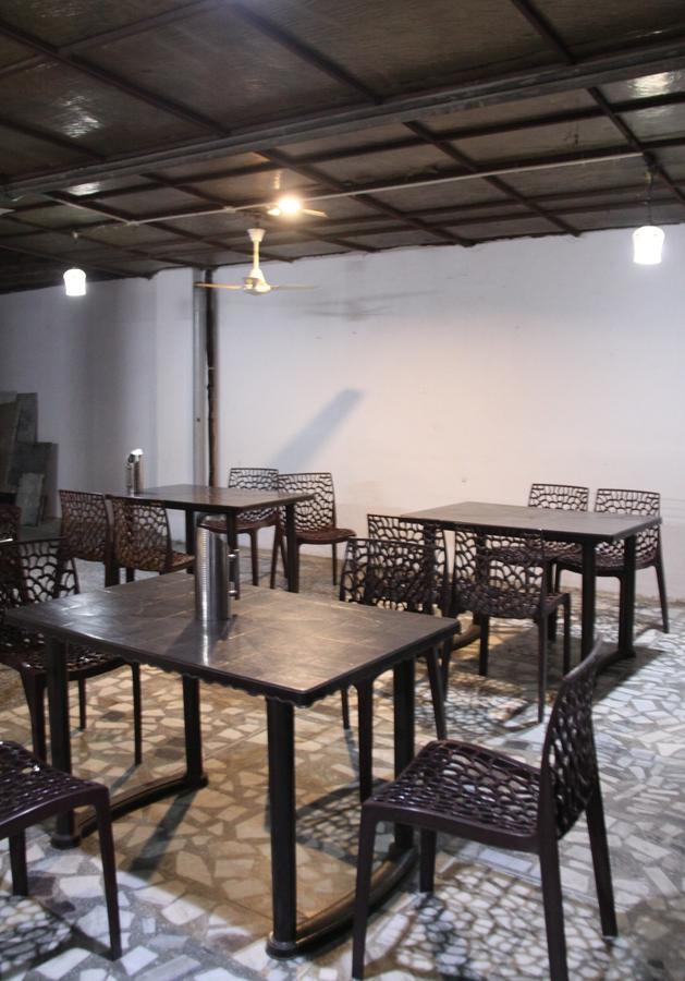Hotel Golden Oasis - A Well Hygiene Property Paharganj Zimmer foto